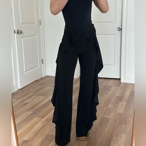 Alice and Olivia Wallace Side-Ruffle Pants - Black